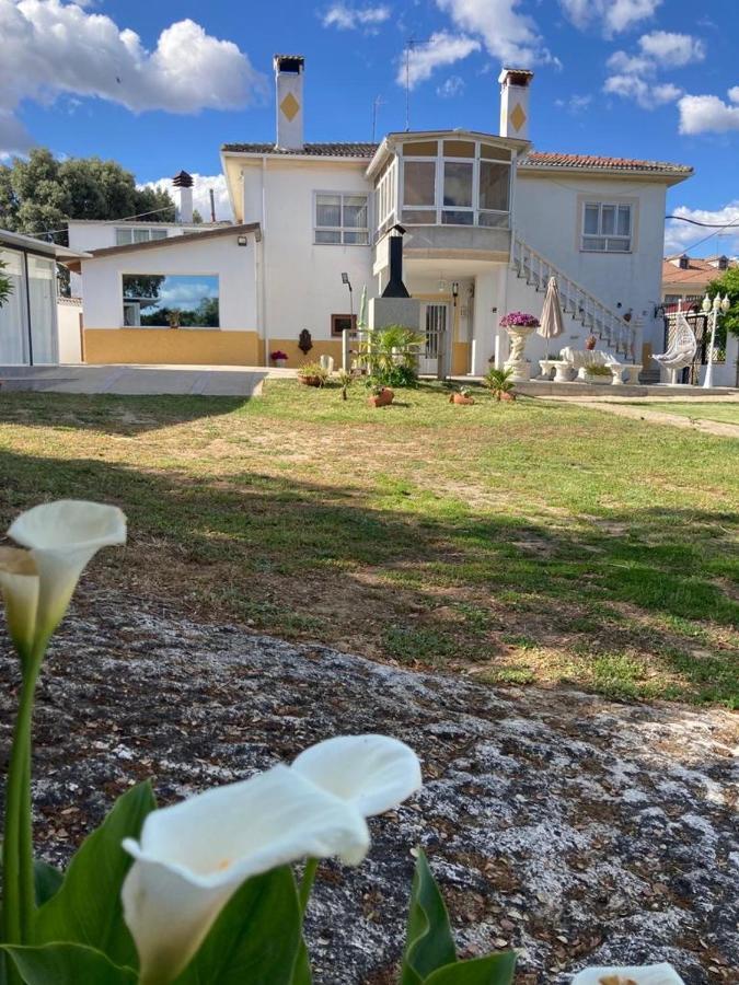 Moralina Villa Entre Encinas מראה חיצוני תמונה